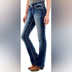 Mid-Rise Bootcut Wallflower Jeans